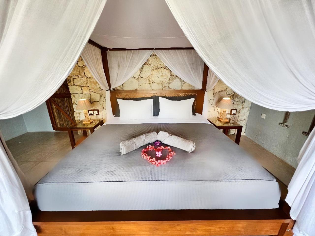 Manduna Resort Nembrala Esterno foto